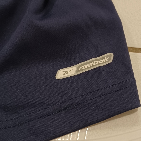 4/$80 Men's Reebok Shorts - Size Large - Picture 4 of 5